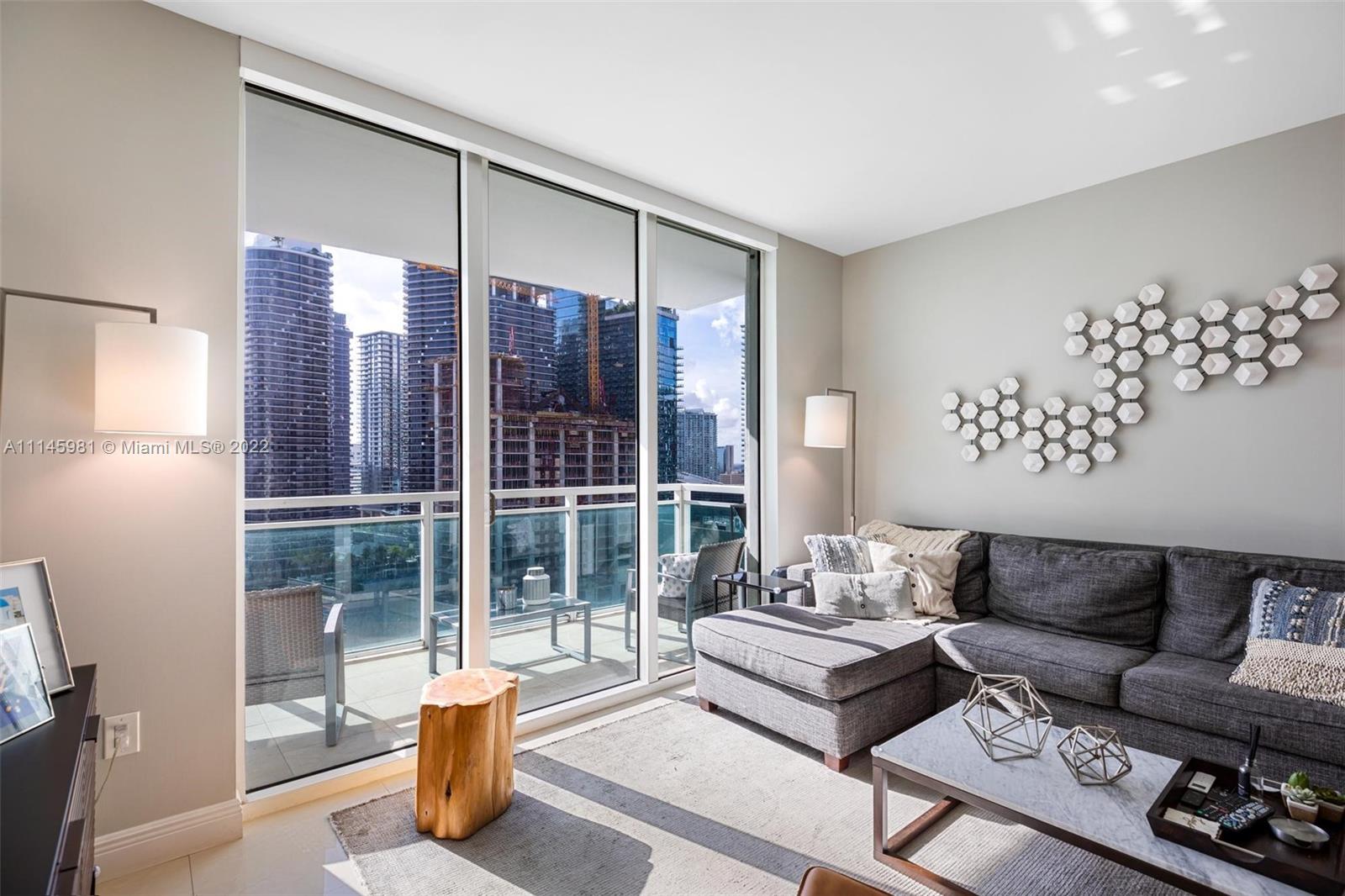 Spectacular 2/2 with amazing Biscayne Bay vies, very close to Miami Design District, Wynwood and main highways. Features modern high ceilings, stainless steel appliances, spacious layout with plenty of light coming from every window. It offers 24hr security and concierge, 24hr valet parking, state of the art fitness center in each tower, infinity pools, business center, party room. Walking distance to Mary Village and Brickell City Center.
Property is a must see, it is in move-in ready condition