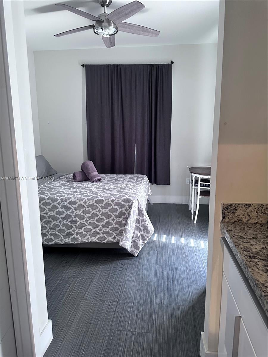 TAMIAMI LAWNS REV - Residential Lease
