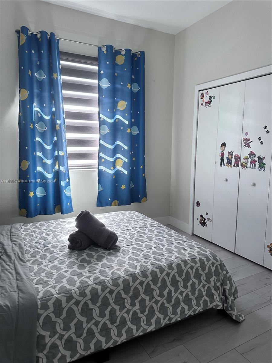 TAMIAMI LAWNS REV - Residential Lease