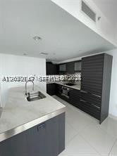 200 Biscayne Boulevard Way 901