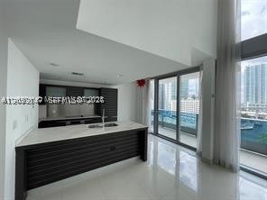 200 Biscayne Boulevard Way 901