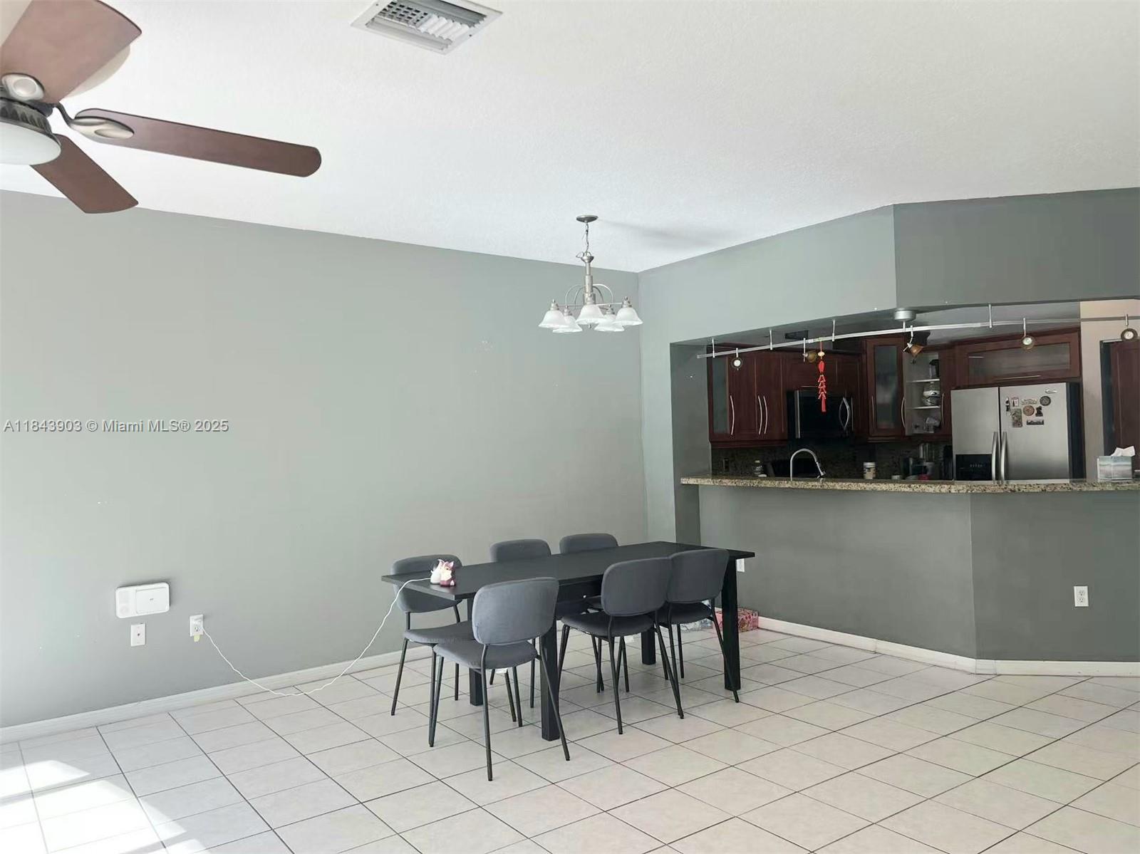 913 NW 100th Ave