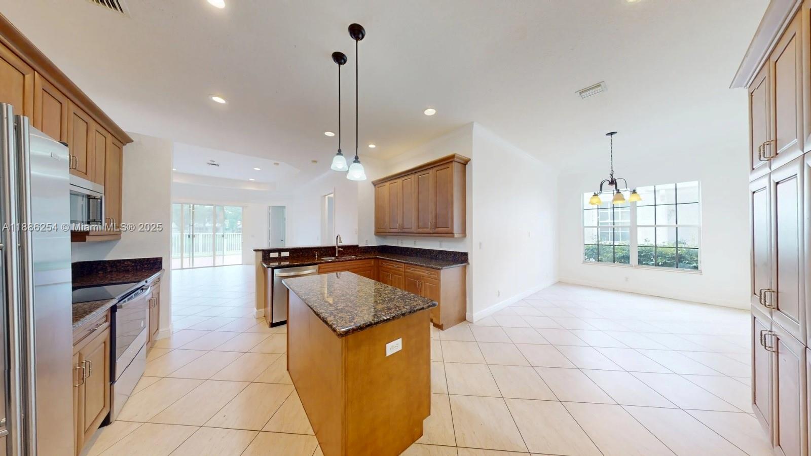 LAKESIDE VILLAGE AT DAVIE - Residential Lease