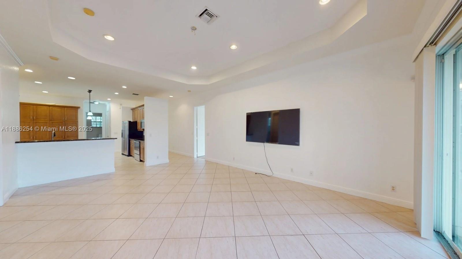 LAKESIDE VILLAGE AT DAVIE - Residential Lease