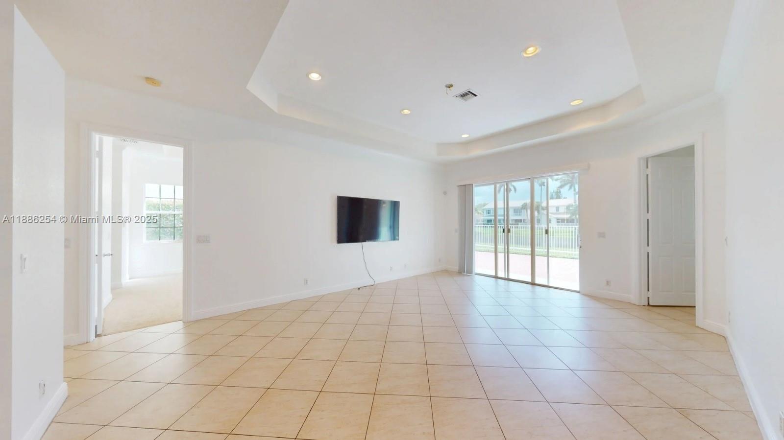 LAKESIDE VILLAGE AT DAVIE - Residential Lease