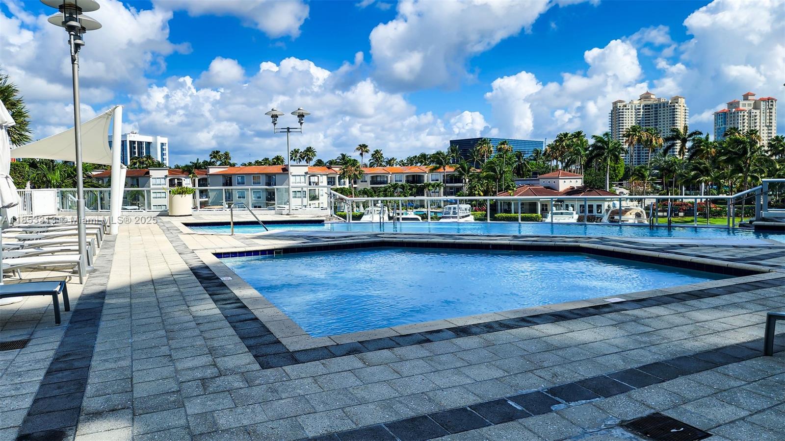 THE ATRIUM AT AVENTURA CO - Residential Lease