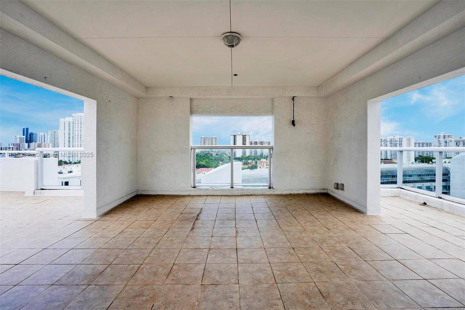 THE ATRIUM AT AVENTURA CO - Residential Lease