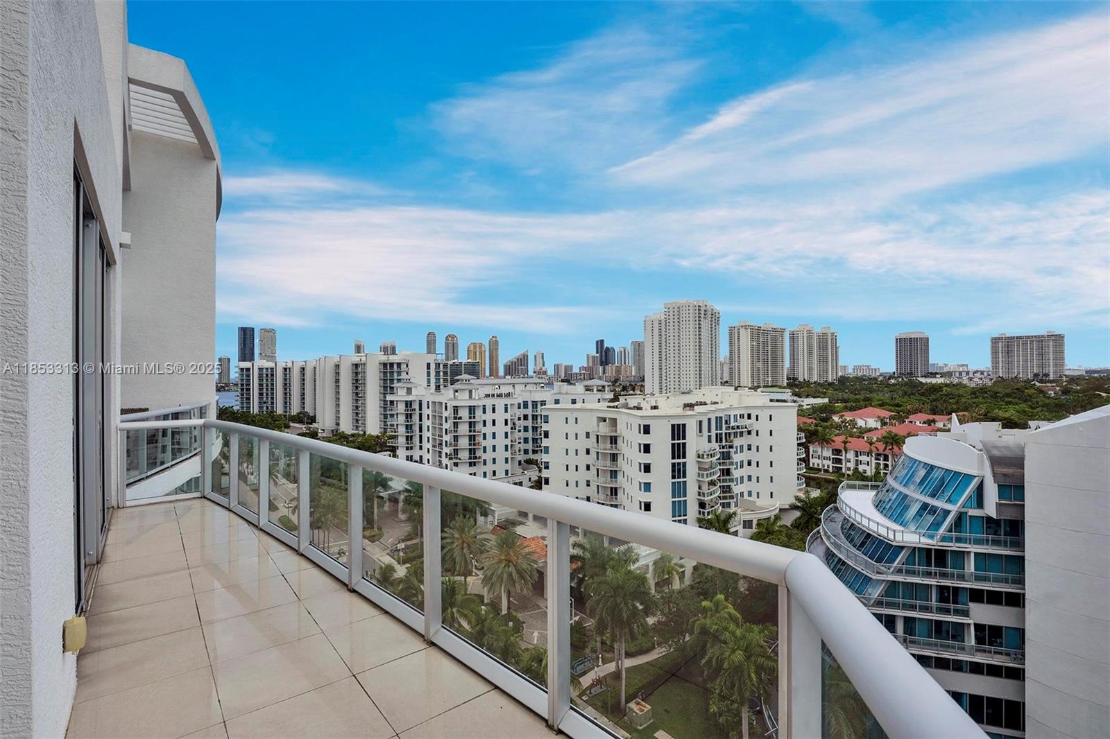 THE ATRIUM AT AVENTURA CO - Residential Lease