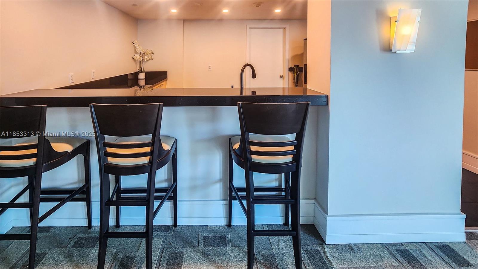 THE ATRIUM AT AVENTURA CO - Residential Lease