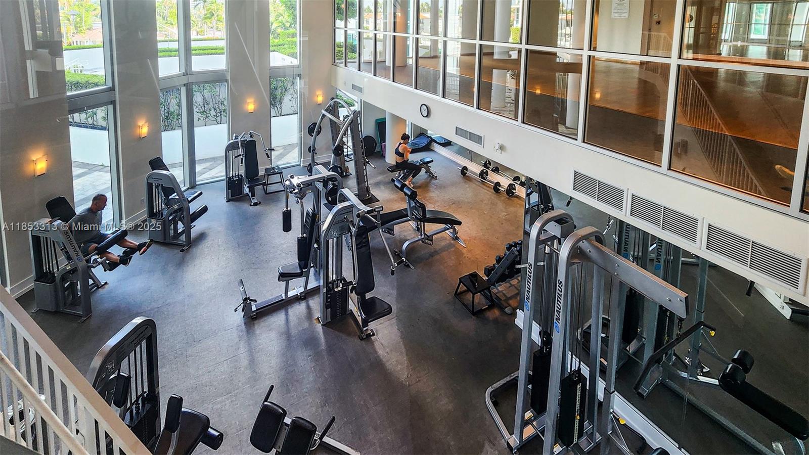 THE ATRIUM AT AVENTURA CO - Residential Lease