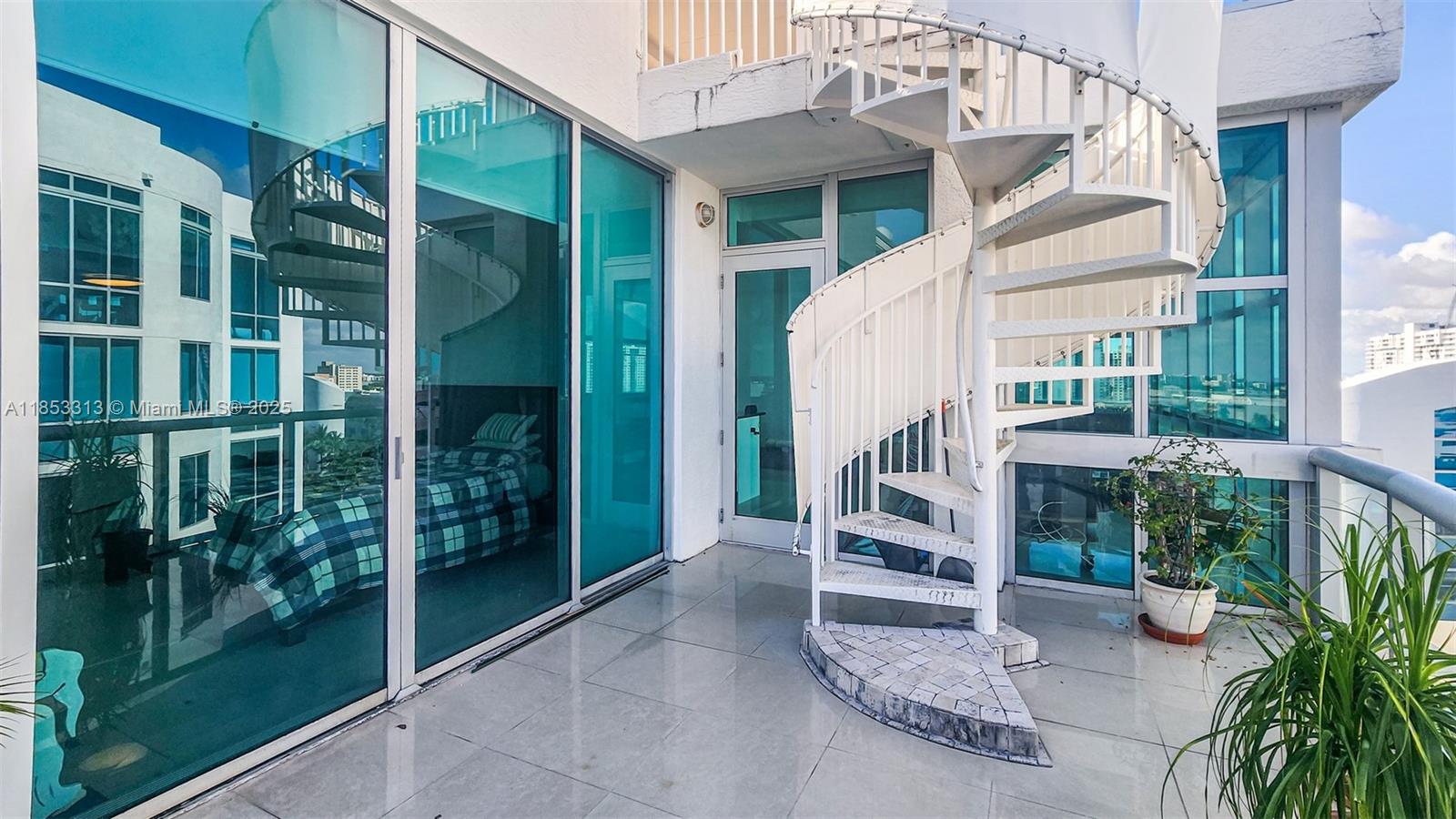 THE ATRIUM AT AVENTURA CO - Residential Lease