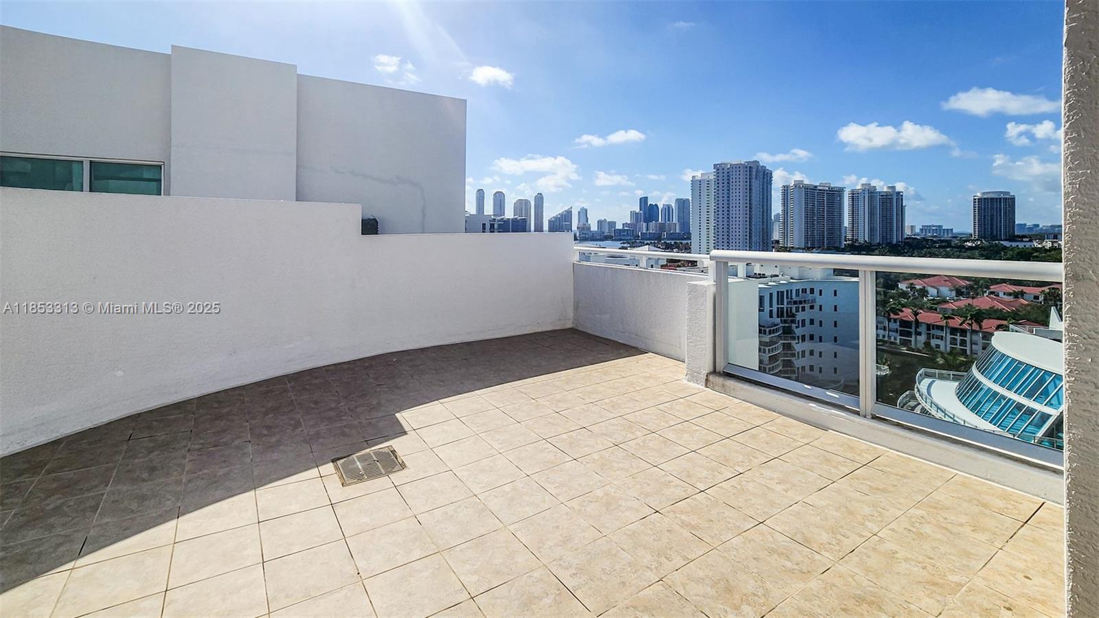 THE ATRIUM AT AVENTURA CO - Residential Lease
