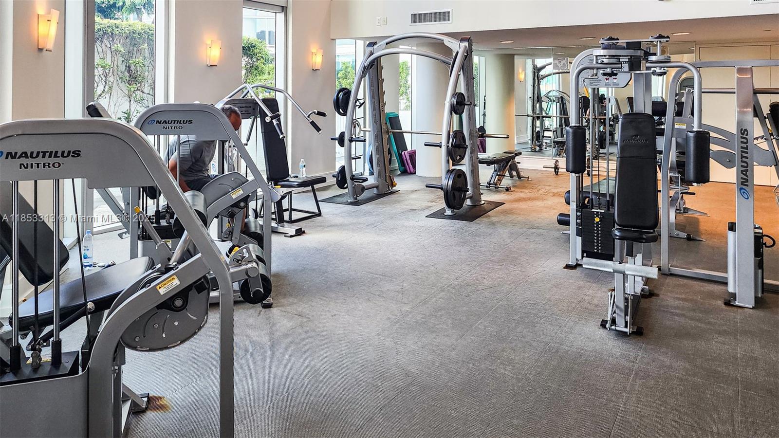 THE ATRIUM AT AVENTURA CO - Residential Lease