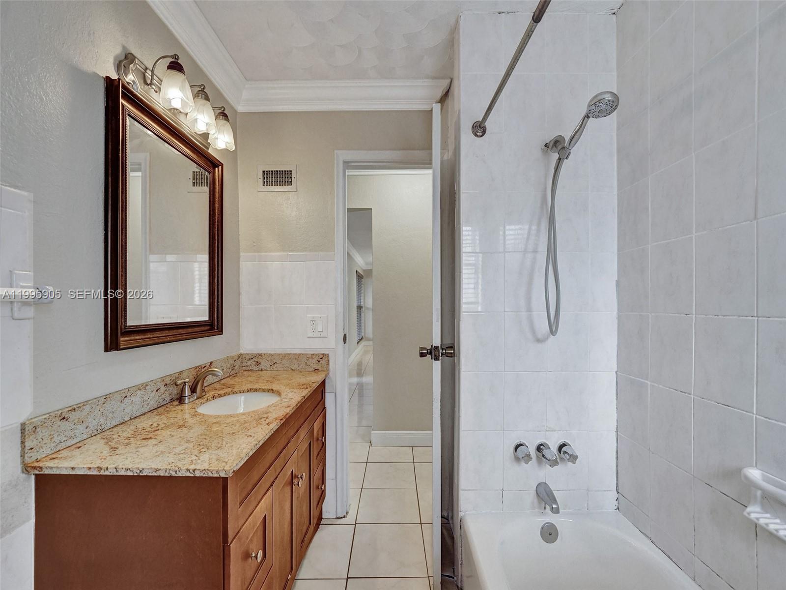 SUNRISE GOLF VILLAGE SECO - Residential Lease