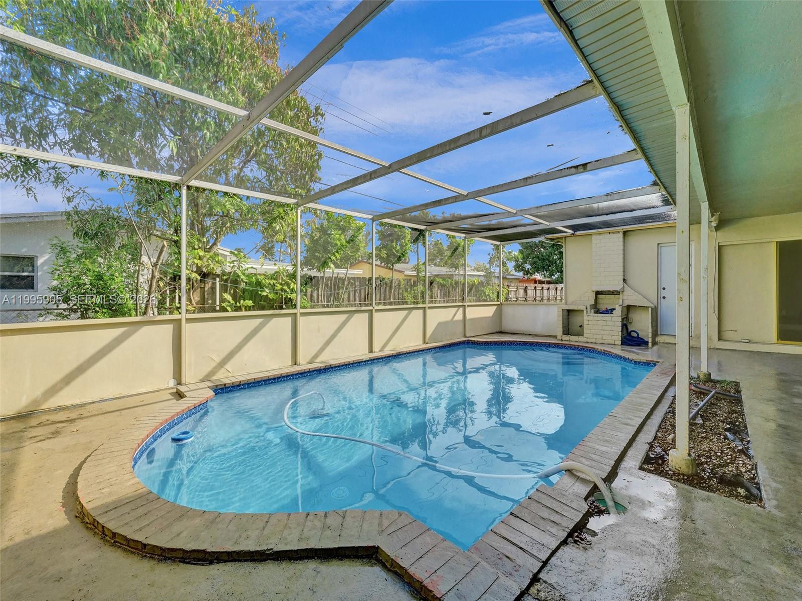 SUNRISE GOLF VILLAGE SECO - Residential Lease