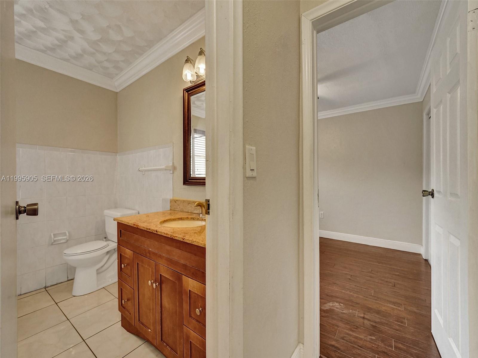 SUNRISE GOLF VILLAGE SECO - Residential Lease