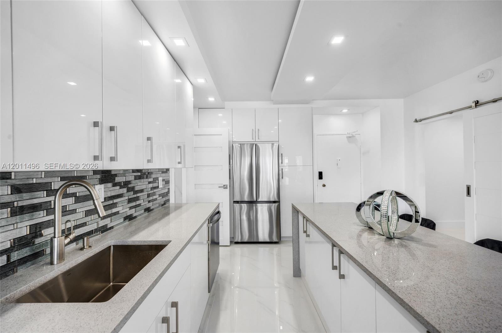 HEMISPHERES CONDO - Residential