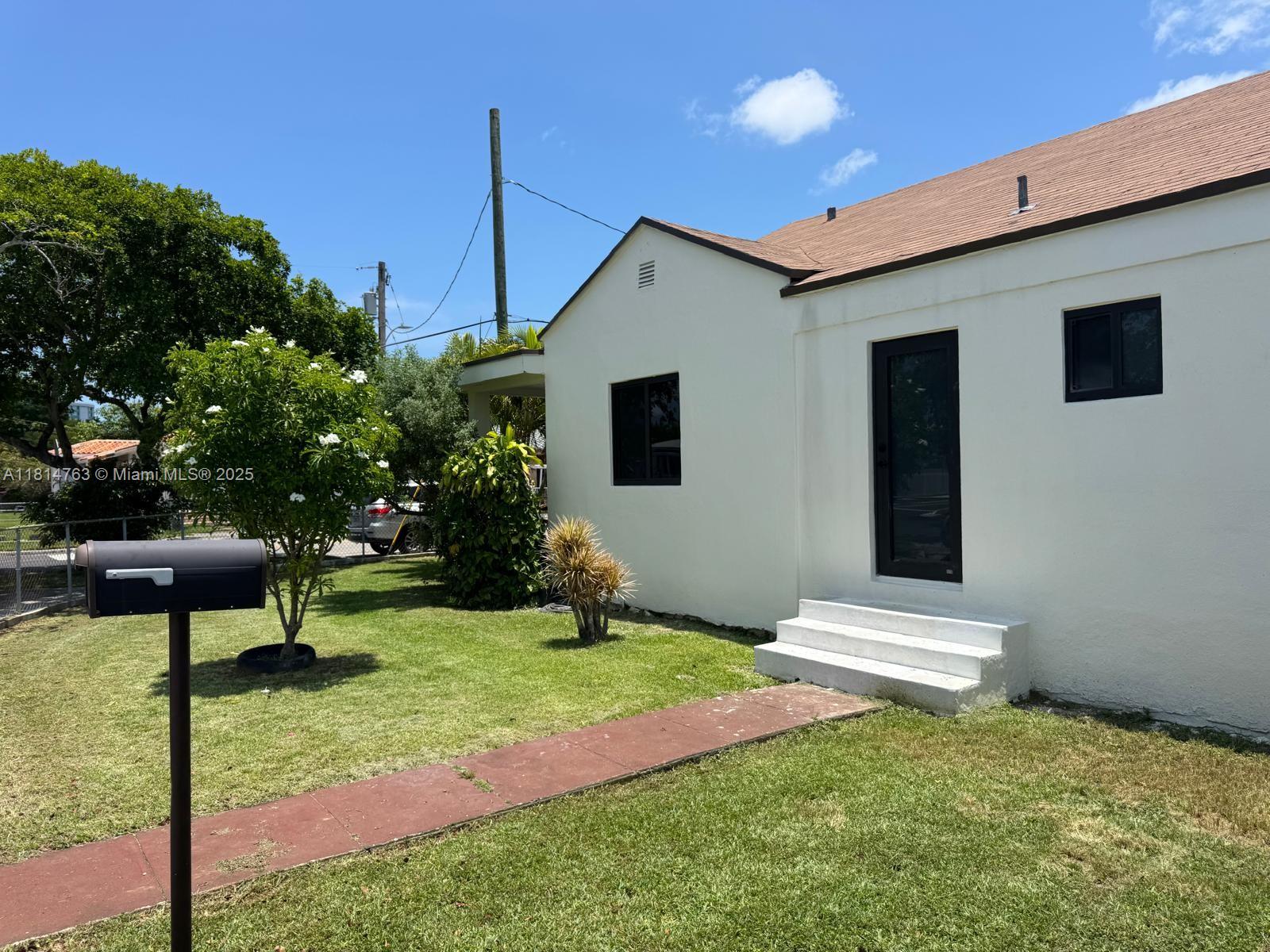 2160 Nw 30th St, Miami, Broward County, Florida - 3 Bedrooms  
2 Bathrooms - 