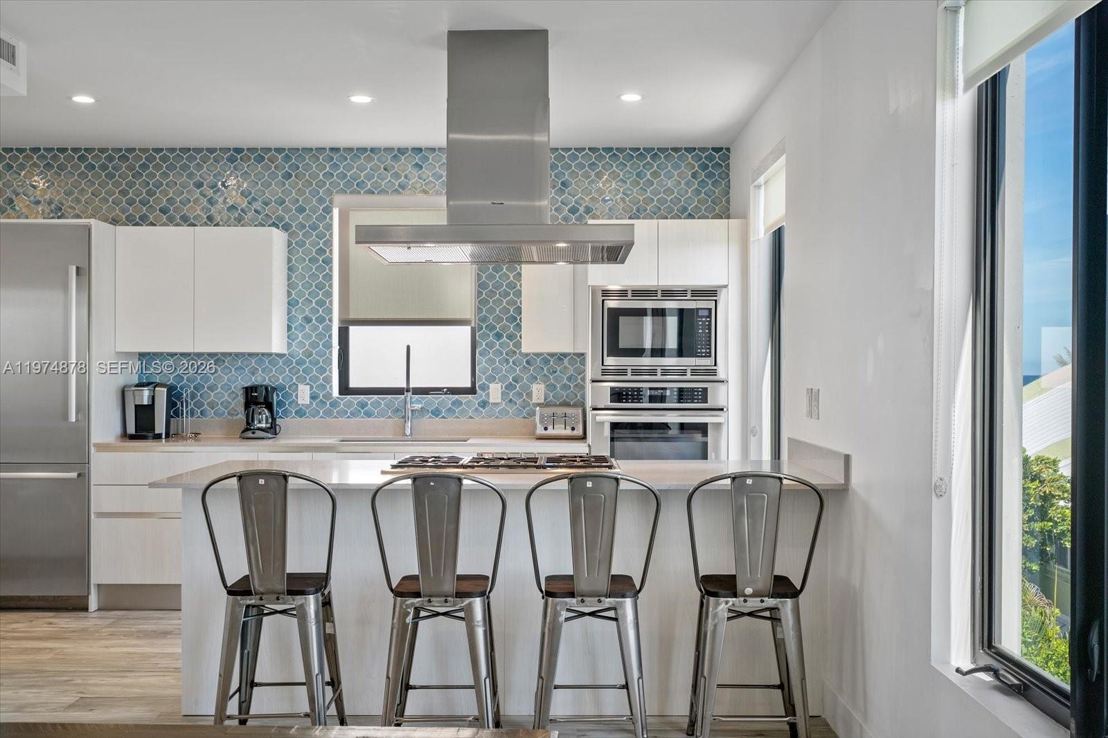 HOLLYWOOD CENTRAL BEACH - Residential Lease