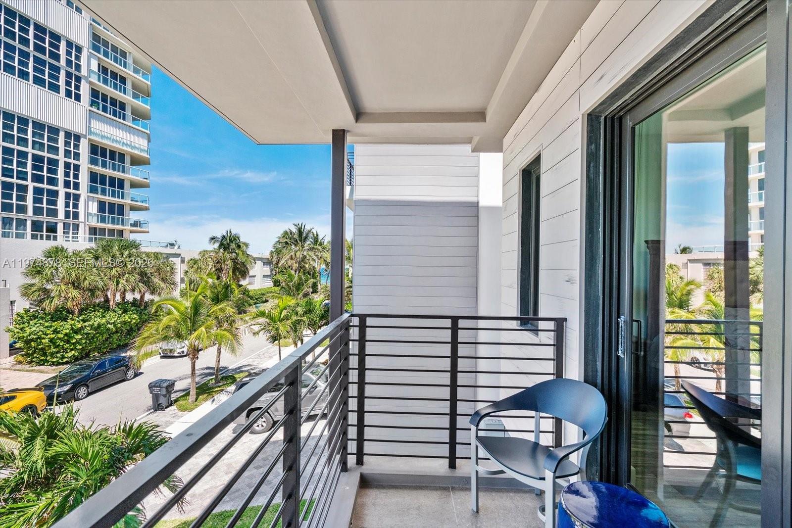 HOLLYWOOD CENTRAL BEACH - Residential Lease