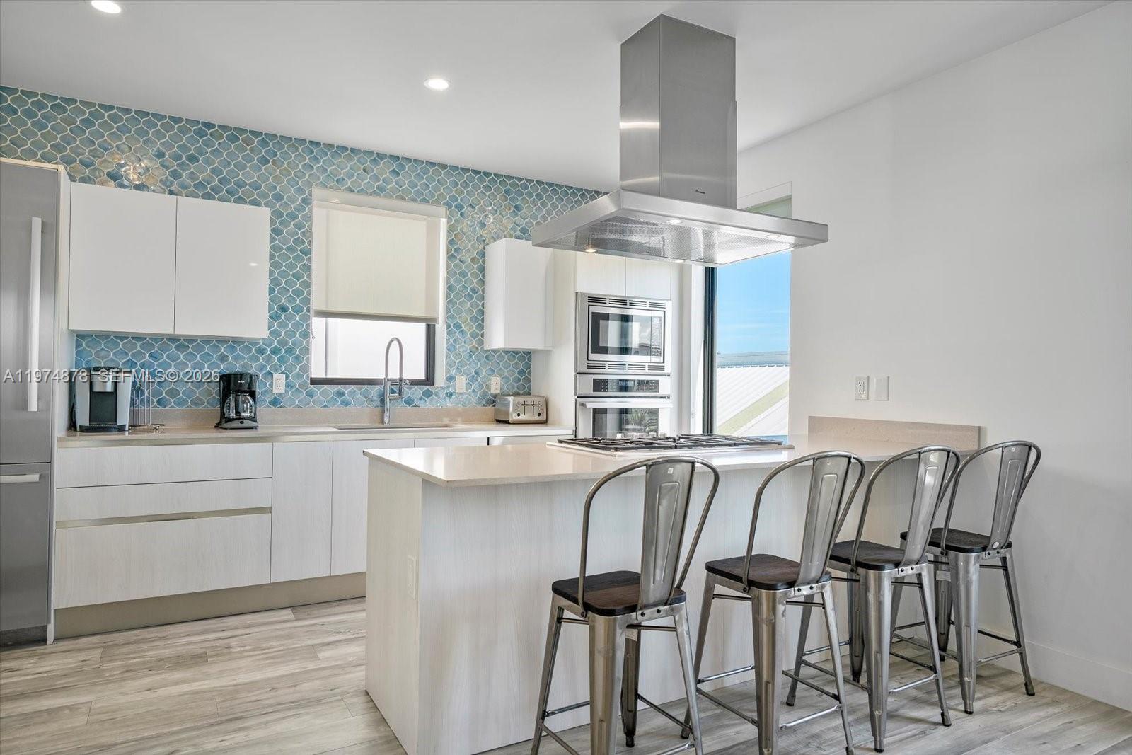 HOLLYWOOD CENTRAL BEACH - Residential Lease