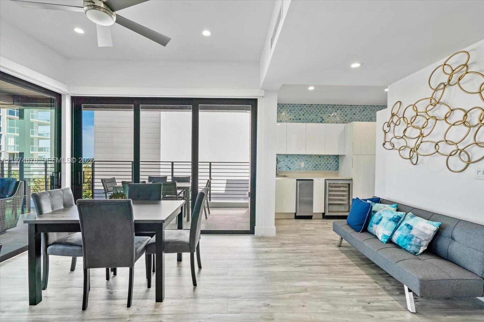 HOLLYWOOD CENTRAL BEACH - Residential Lease