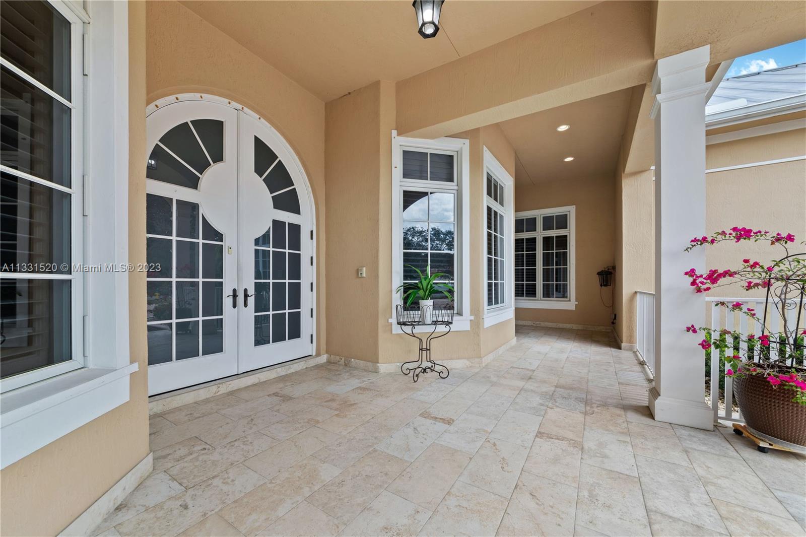 P & J ESTATES - Residential