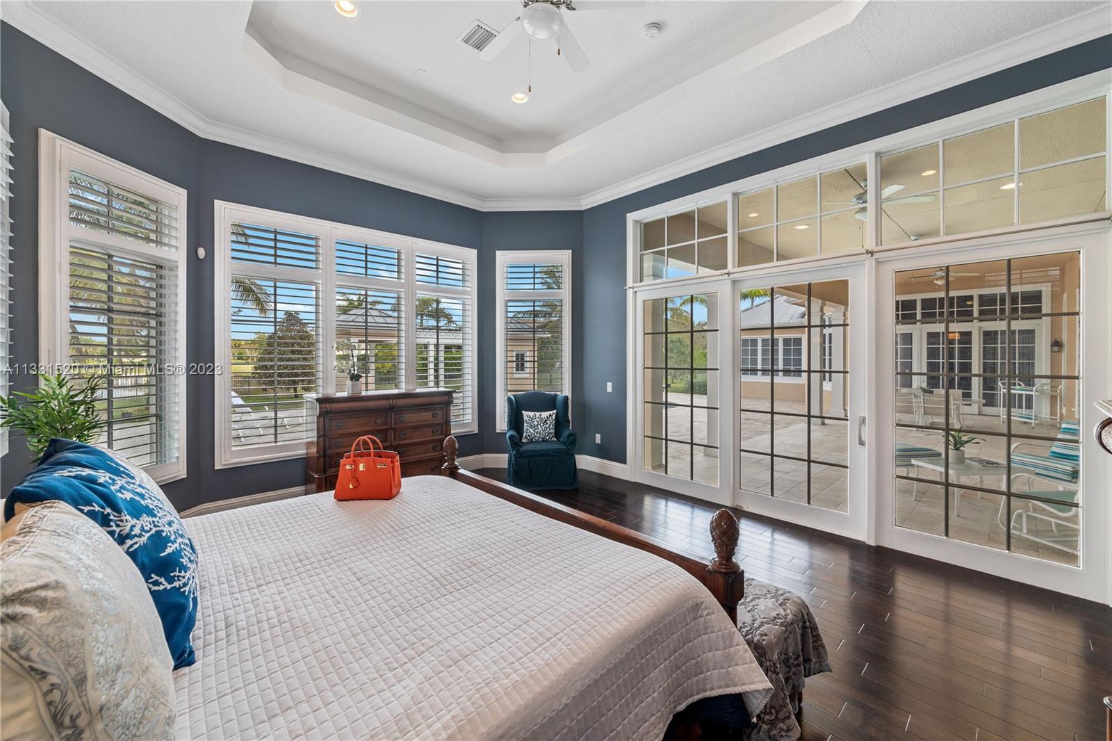 P & J ESTATES - Residential