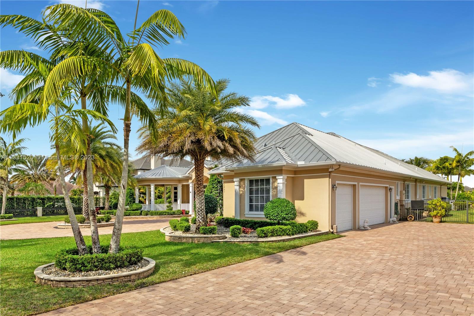 P & J ESTATES - Residential