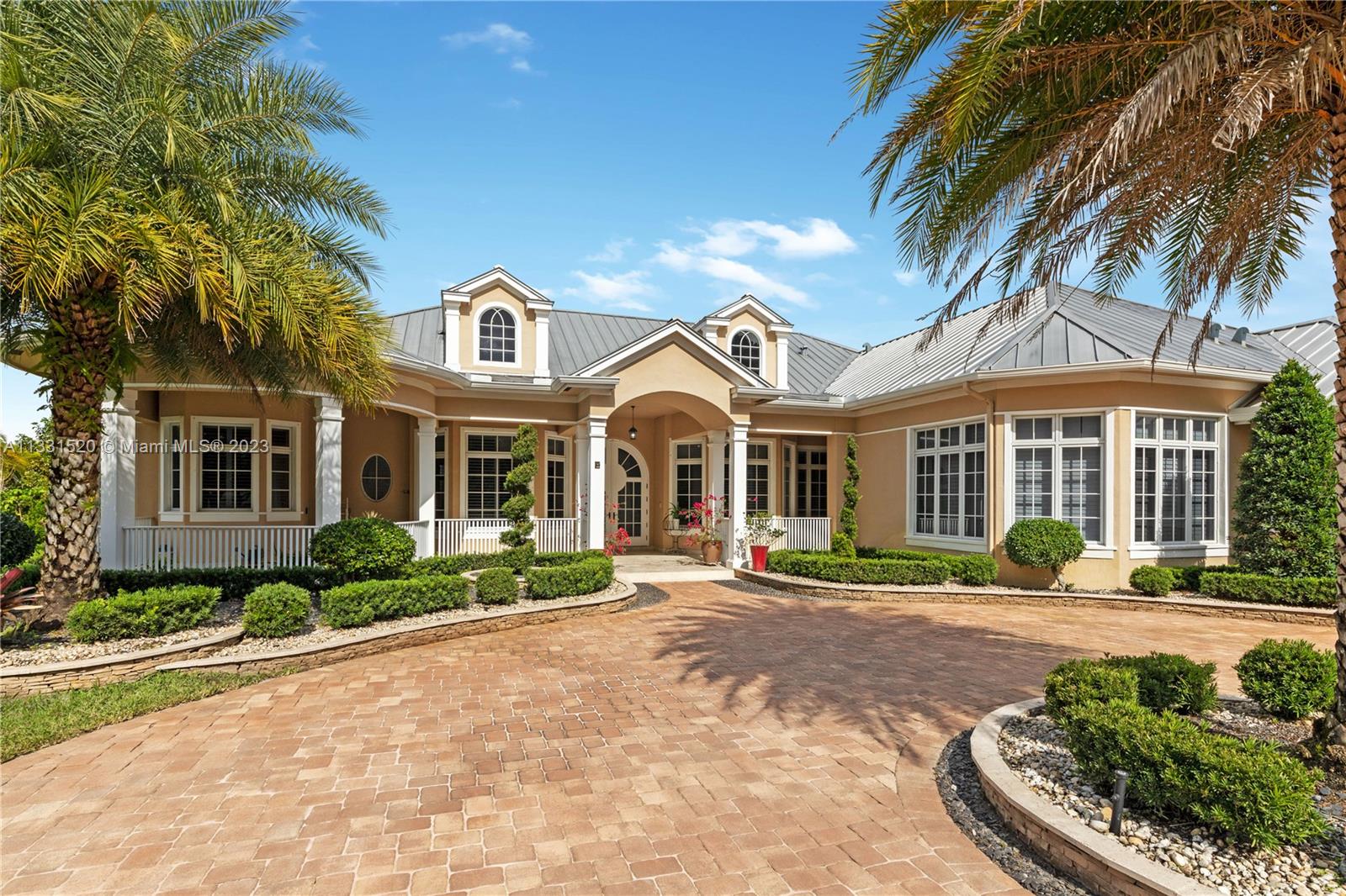 P & J ESTATES - Residential