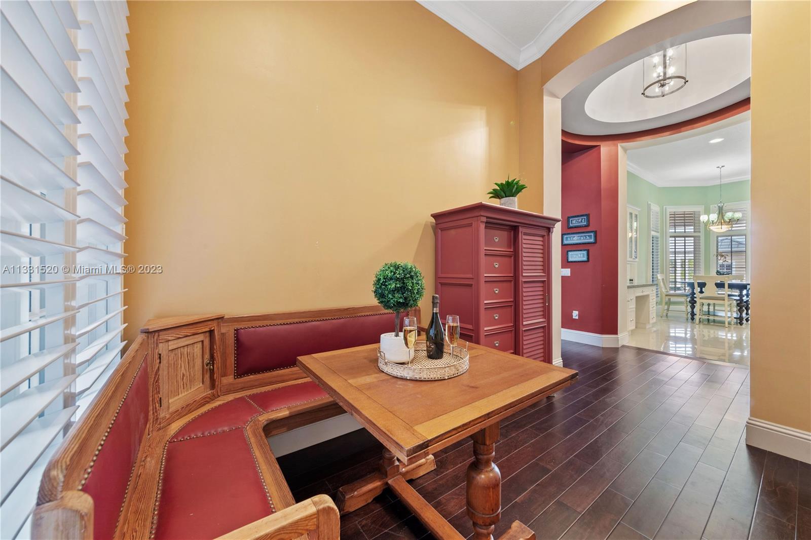 P & J ESTATES - Residential