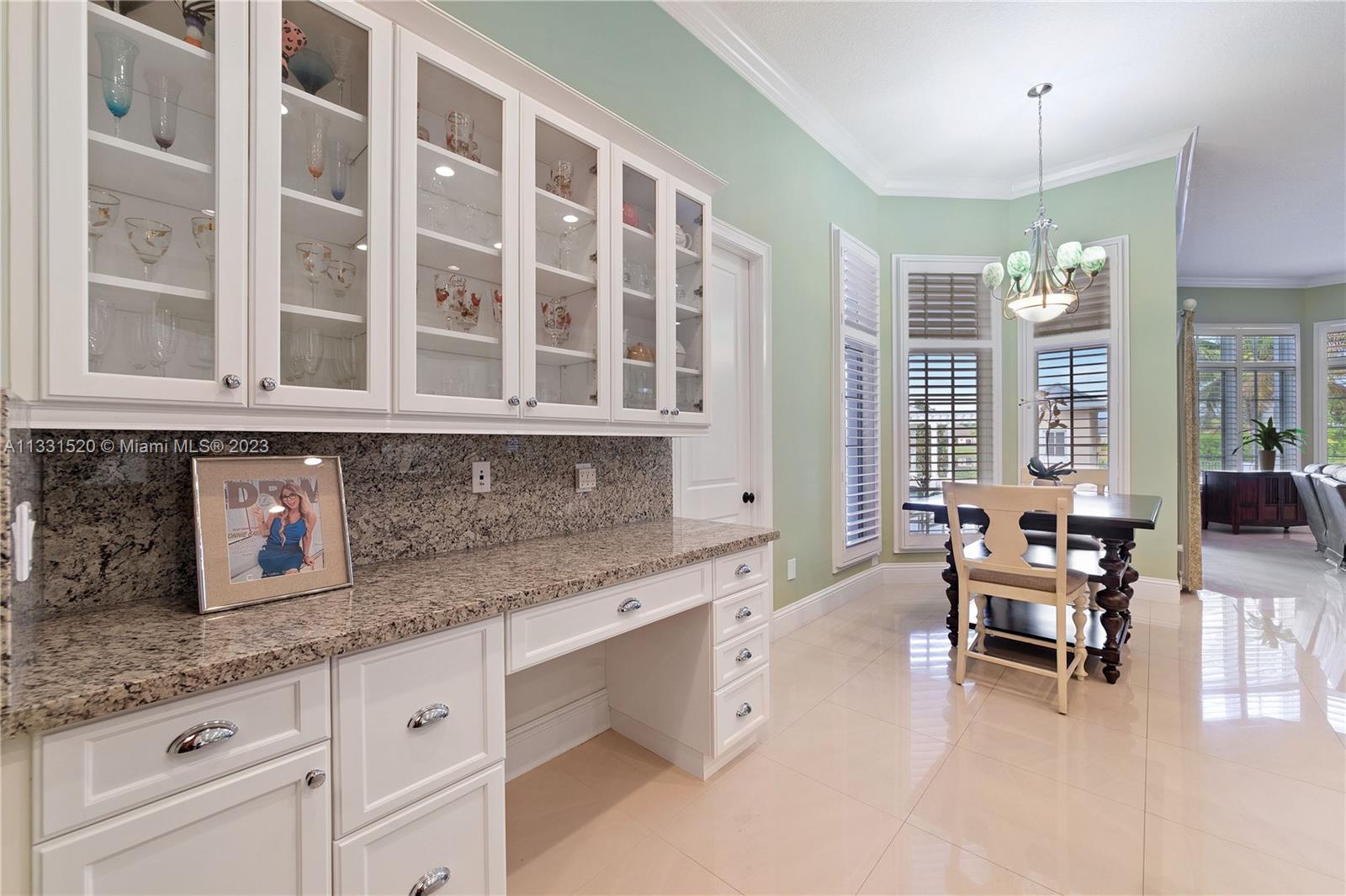 P & J ESTATES - Residential