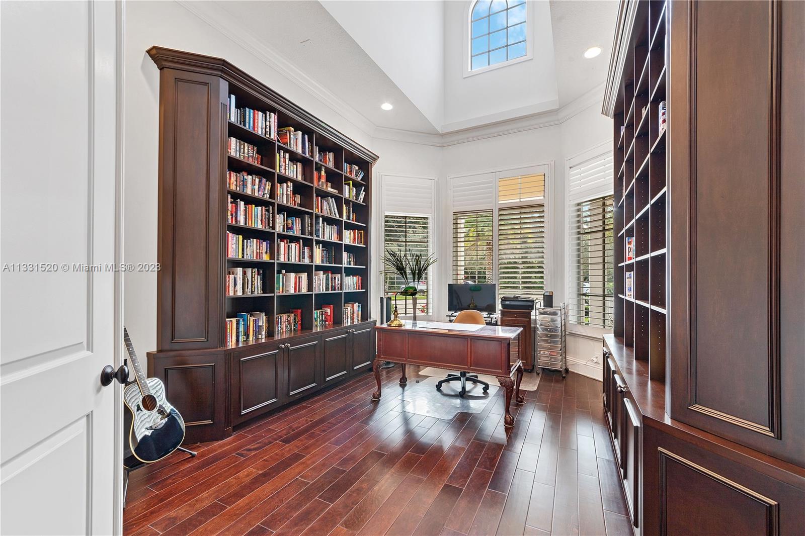 P & J ESTATES - Residential