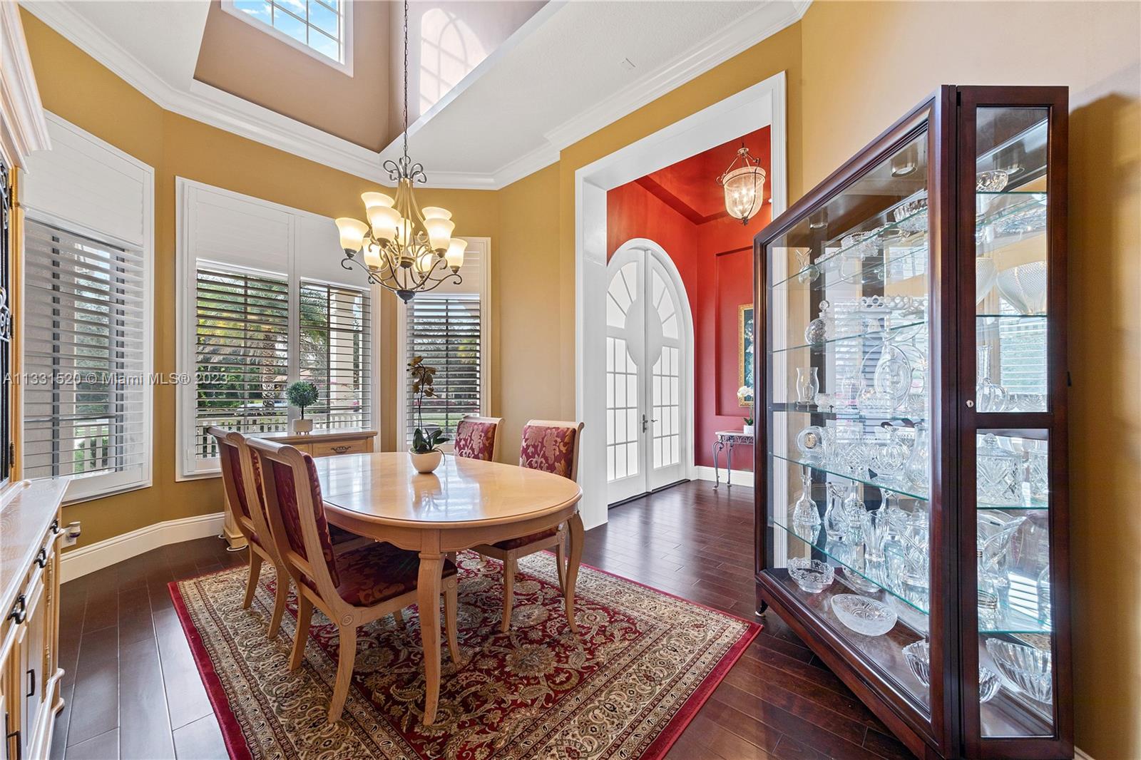 P & J ESTATES - Residential