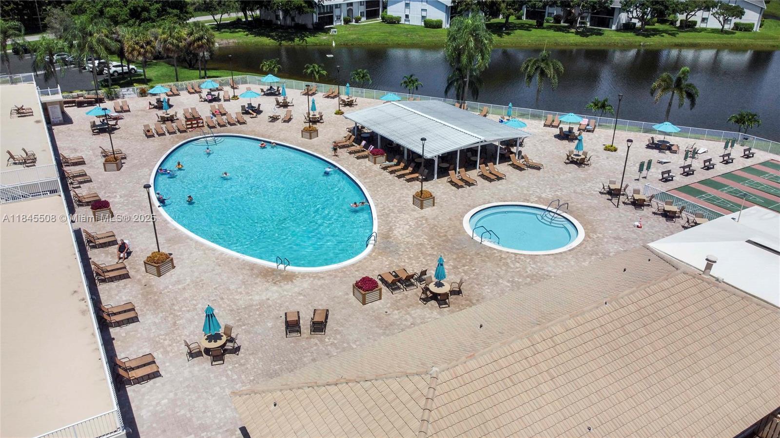 Lakes of Delray - Residential