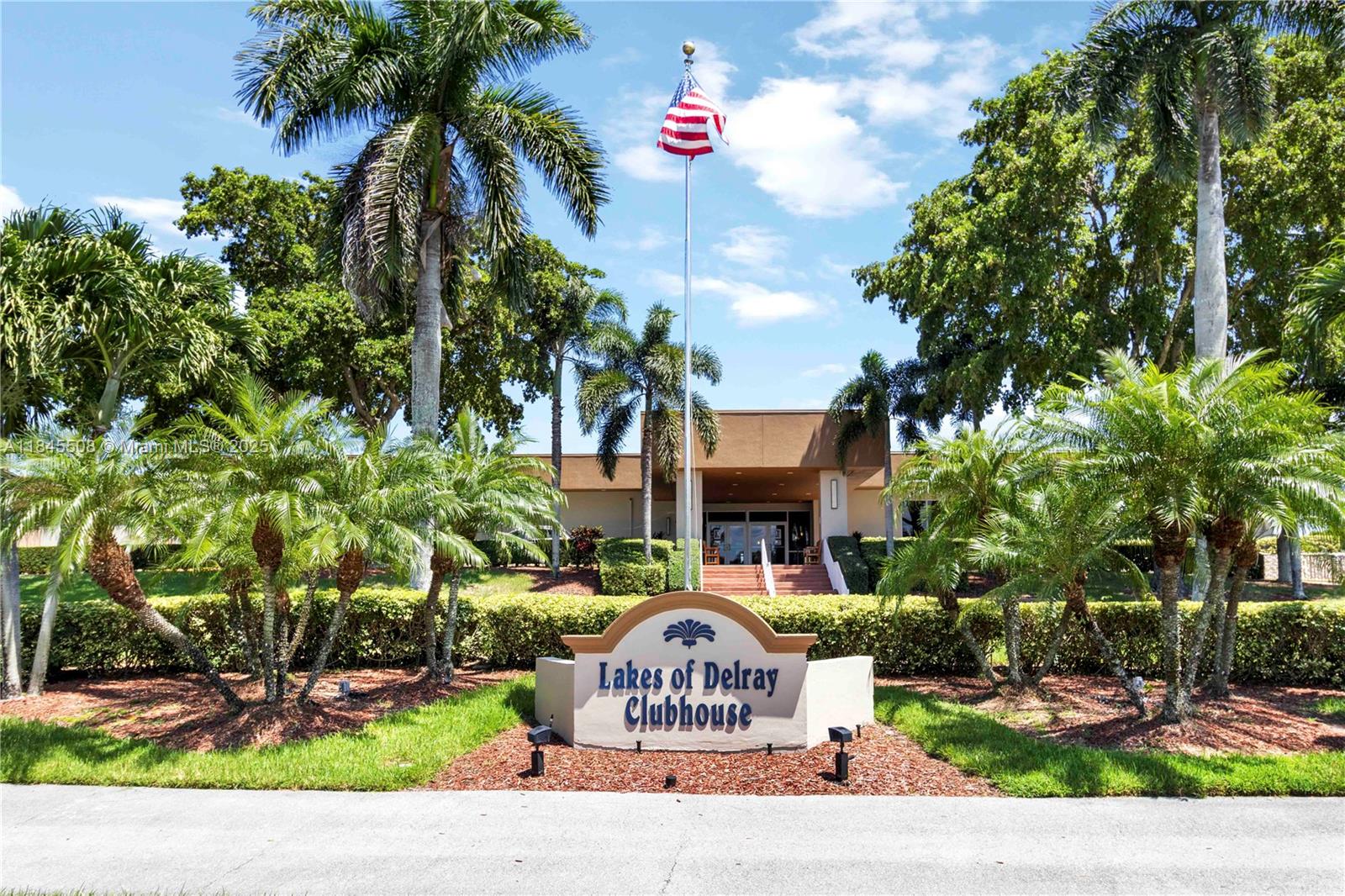 Lakes of Delray - Residential