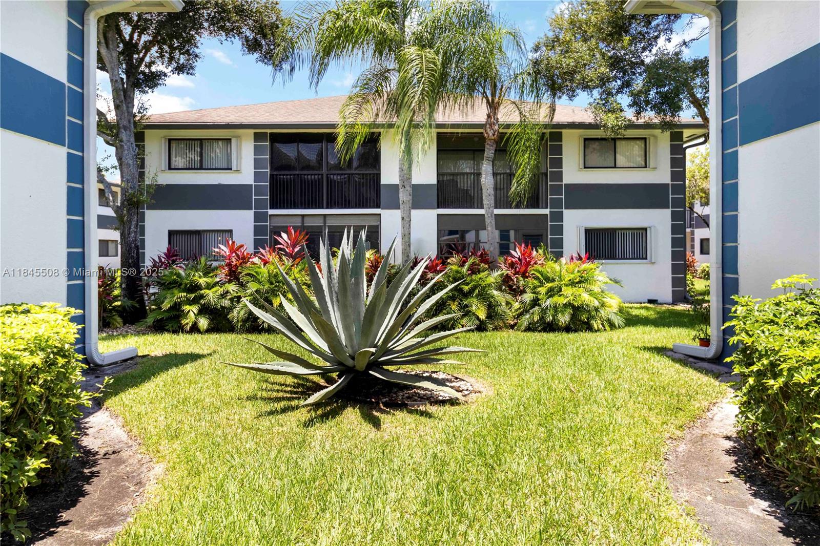 Lakes of Delray - Residential