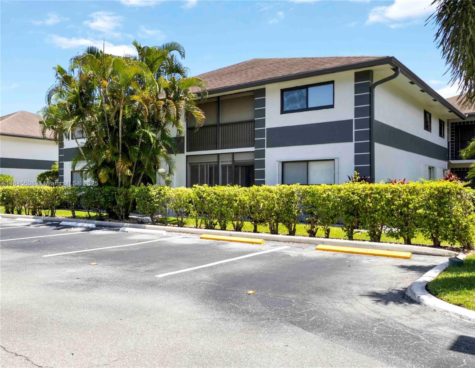 Lakes of Delray - Residential