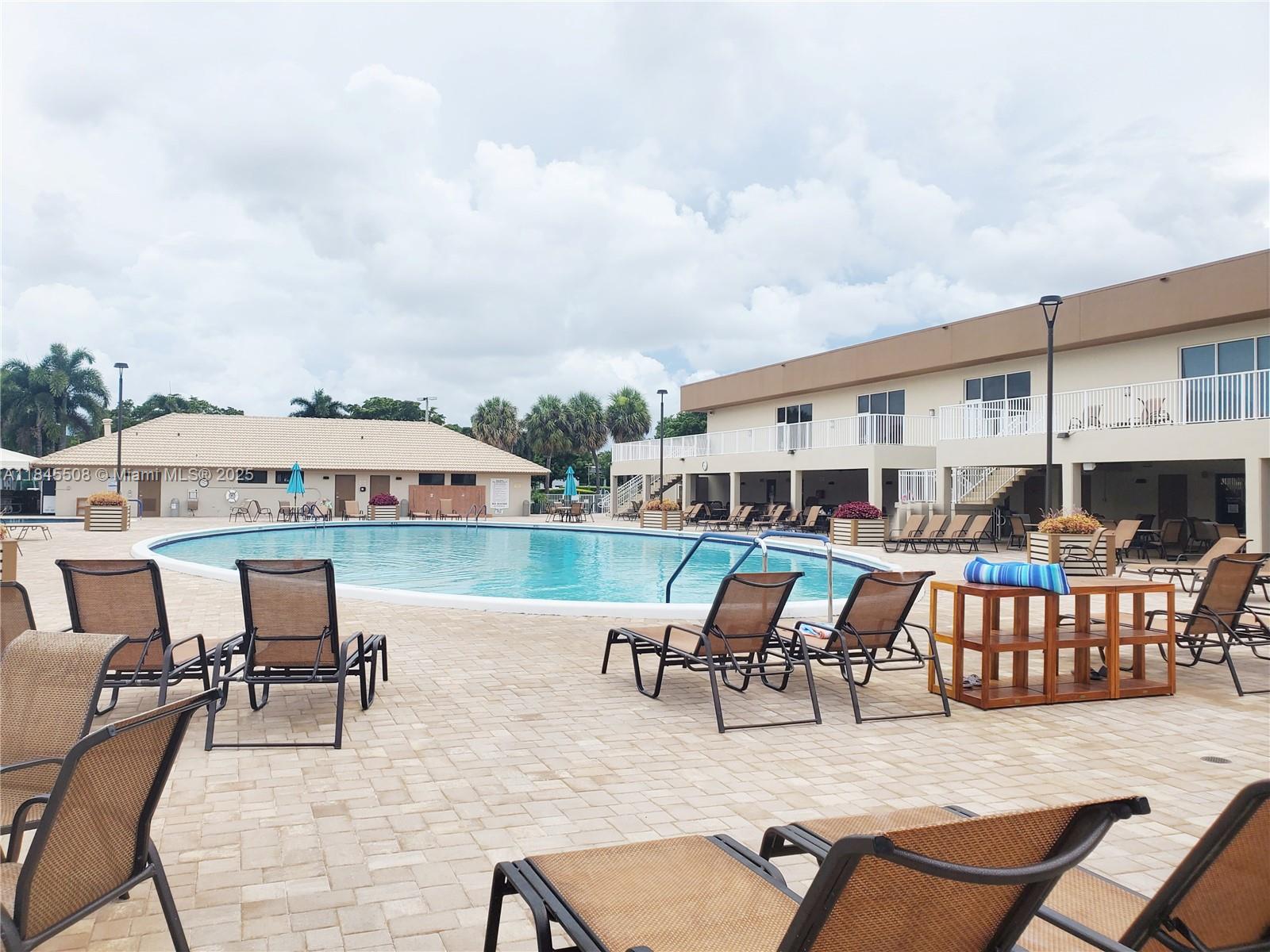 Lakes of Delray - Residential