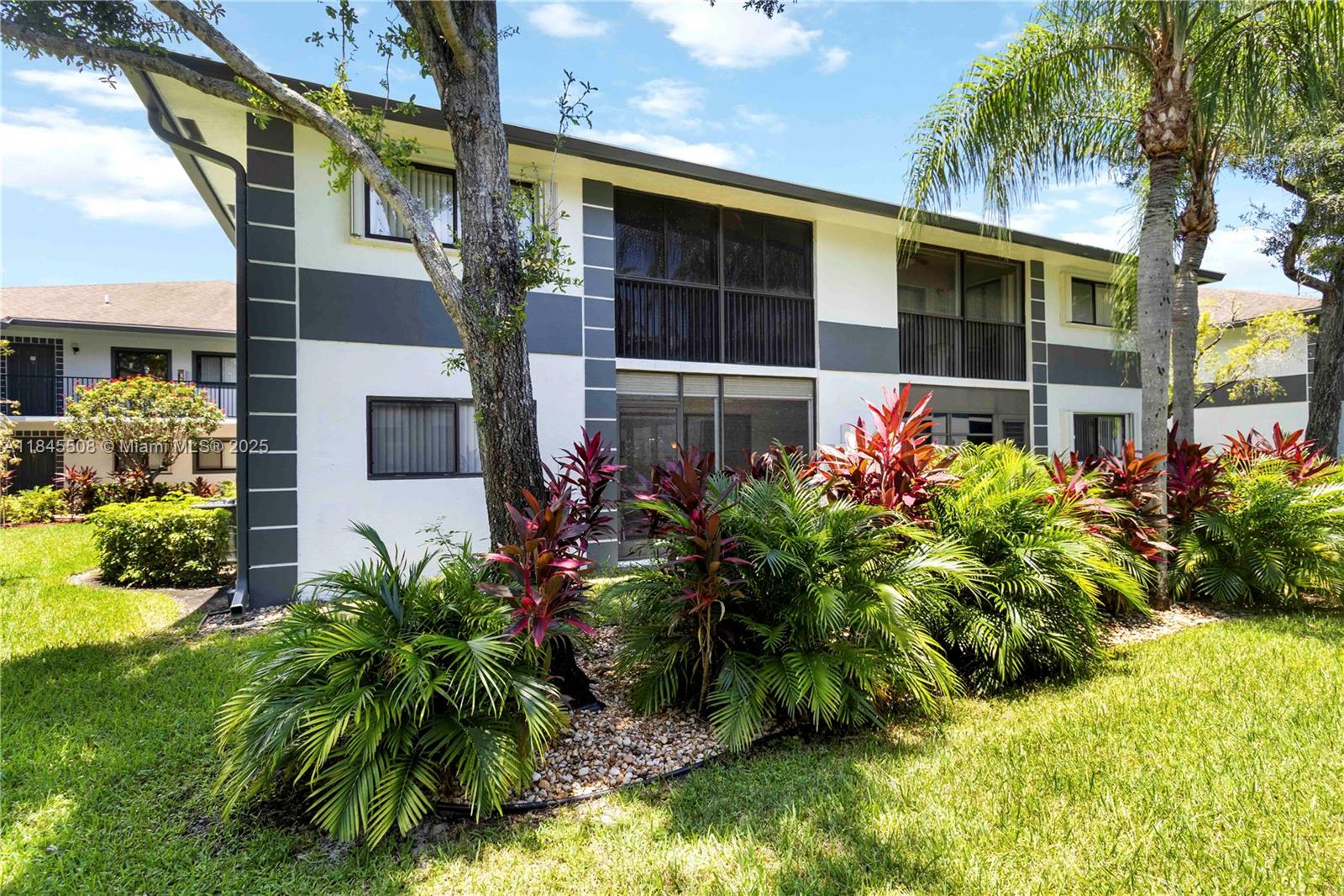 Lakes of Delray - Residential