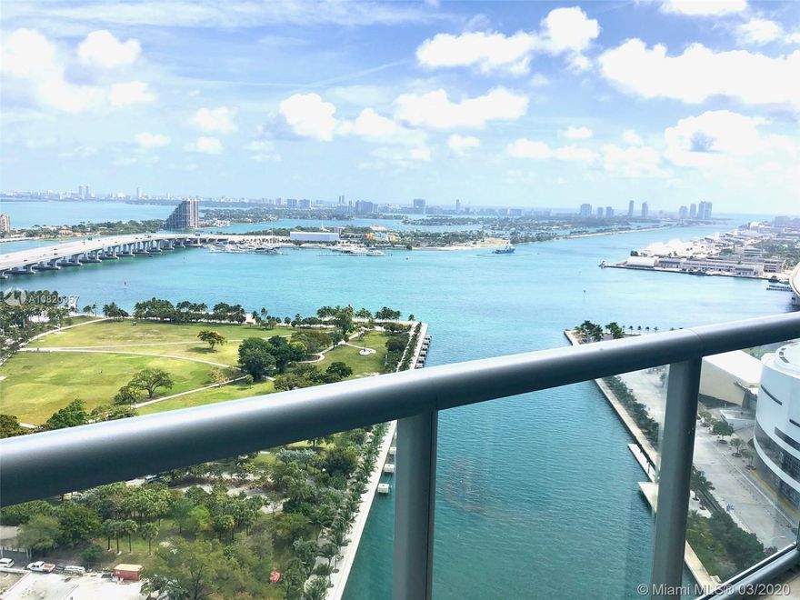 Amazing views of the bay and Atlantic ocean. In the heart of downtown Miami, just across the Miami Arena and Bayside. 1 bedroom, 1 and a half bath condo fully furnished. Contemporary and stylish furniture, just bring your toothbrush. Watch the cruise line arriving and departing.
