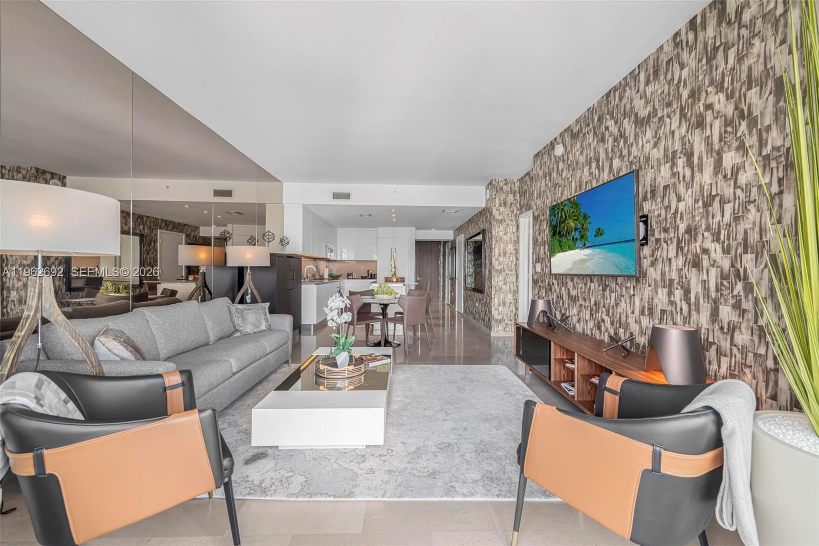 RISE CONDO - Residential