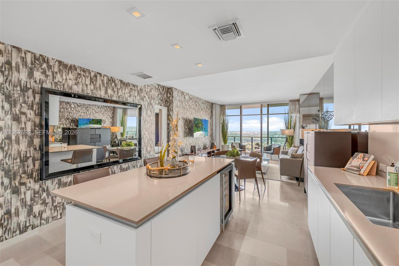 RISE CONDO - Residential