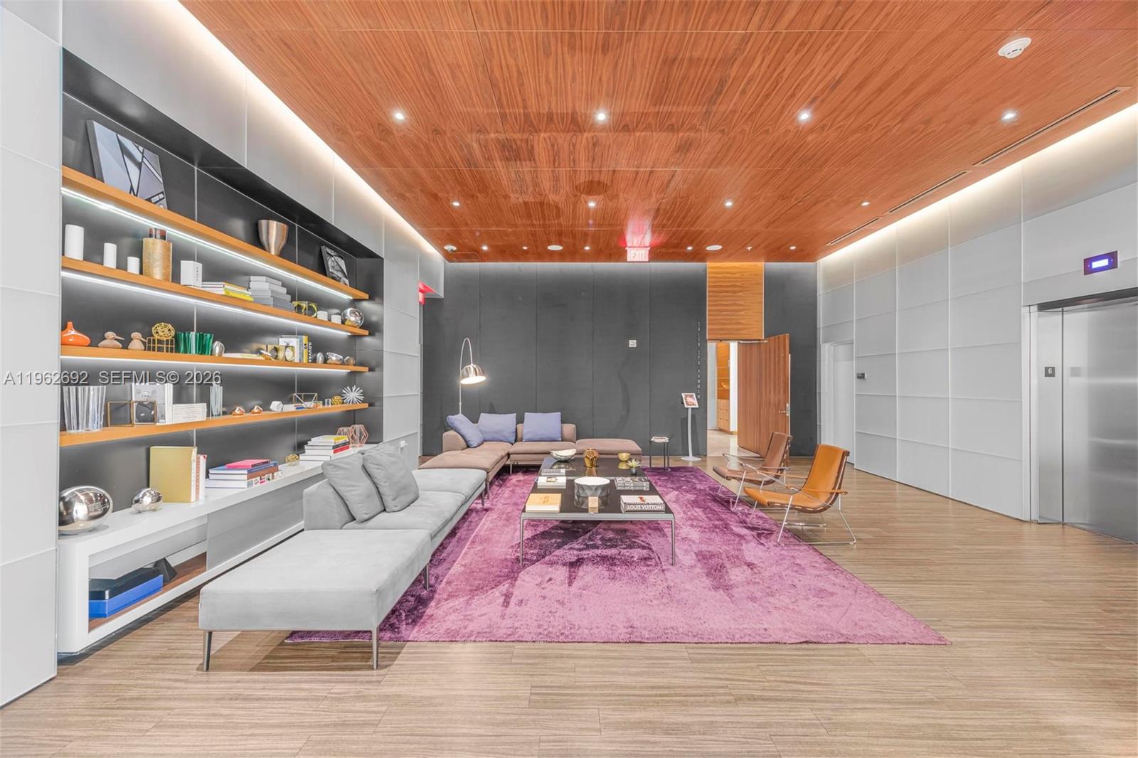 RISE CONDO - Residential