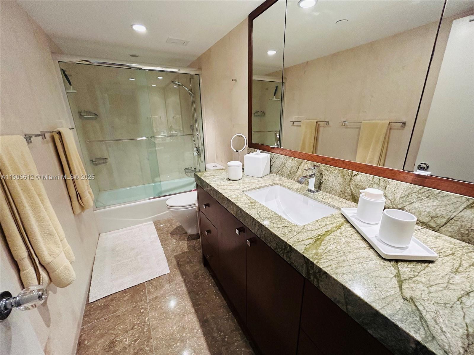 CASA DEL MAR CONDO - Residential Lease