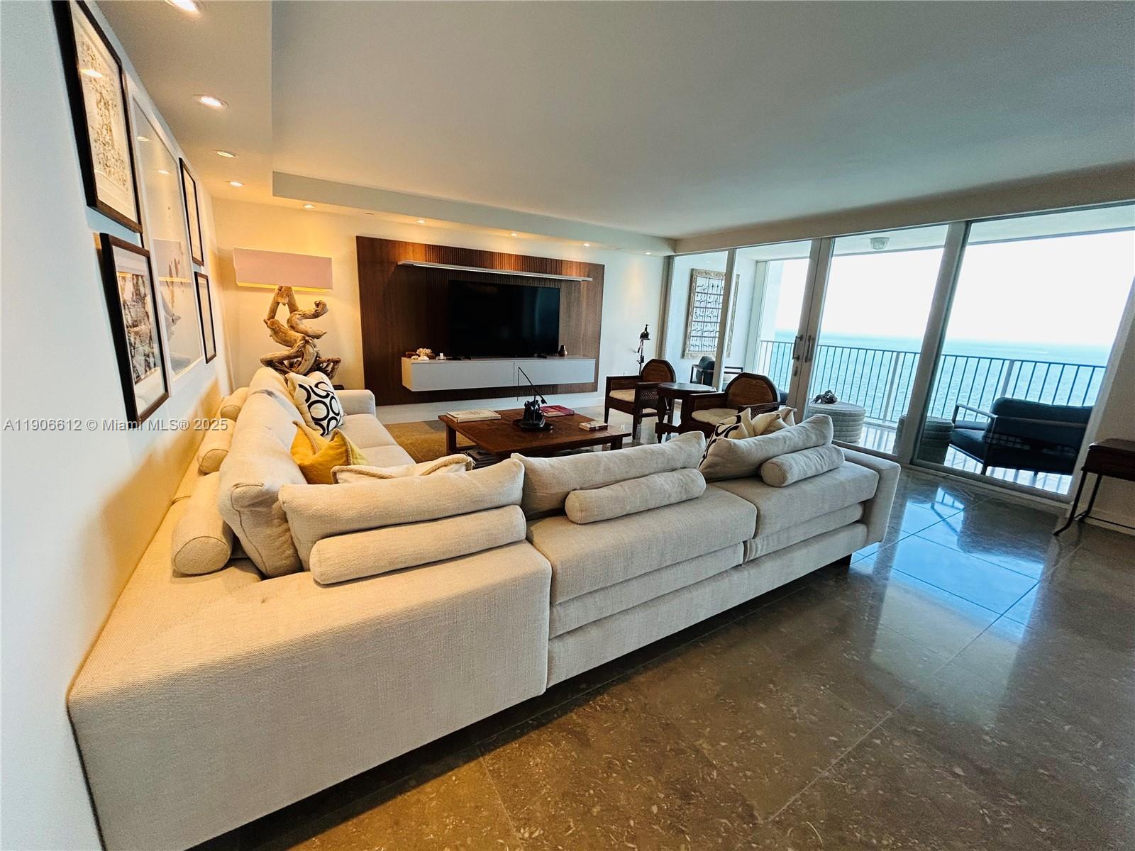 CASA DEL MAR CONDO - Residential Lease