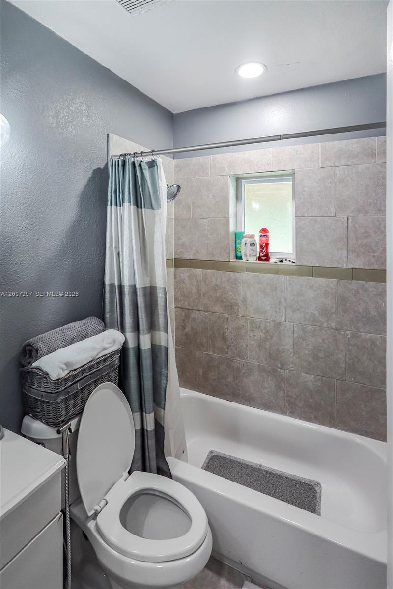 LOGAN CREST REV PL - Residential