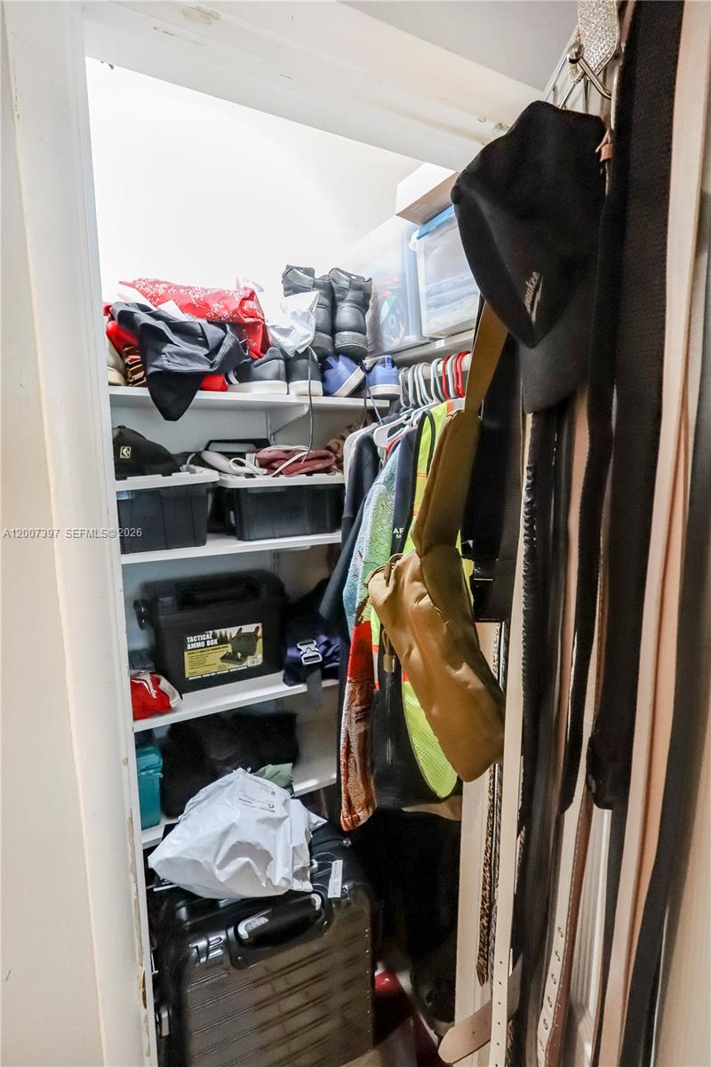 LOGAN CREST REV PL - Residential