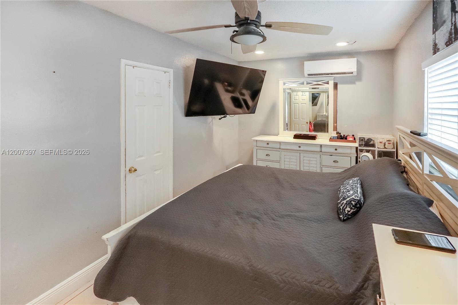 LOGAN CREST REV PL - Residential