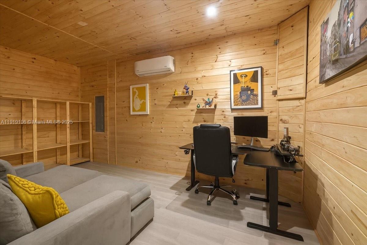 S ALLAPATTAH GDNS - Residential